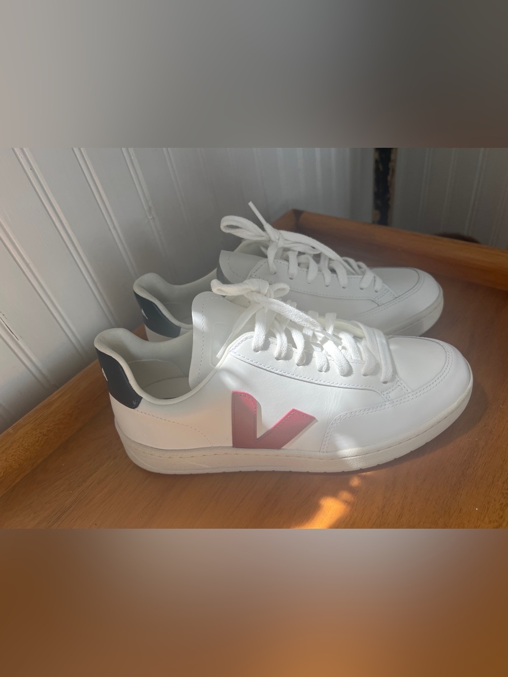 Veja V-12 sneakers
